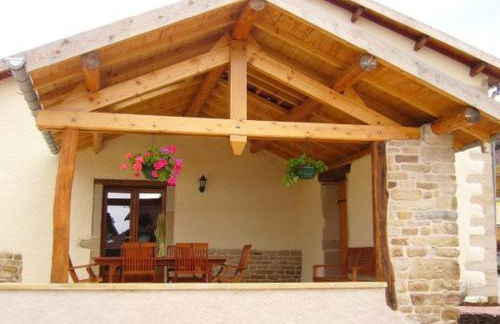 Gîte spacieux avec terrasse, confort moderne dans un cadre verdoyant et propice aux balades. - FR-1-589-79 - Foto 10