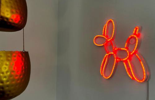 Urban Luxe Retreat l King Bed l Kitchenette - Photo 41