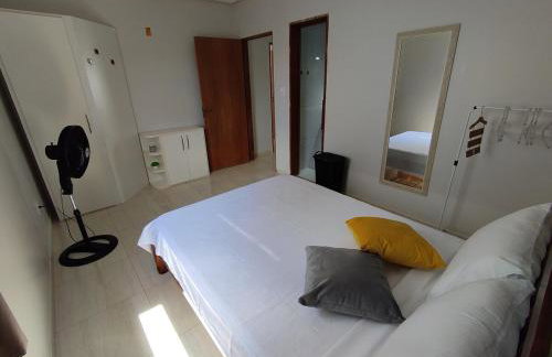 Apartamento para 6 pessoas custo benefício a 7 km da praia - Foto 58