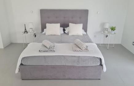 Bella Casa Total House - Photo 5