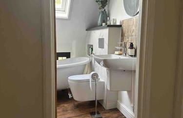 Grade II listed Cottage in Oundle with private courtyard - Foto 12