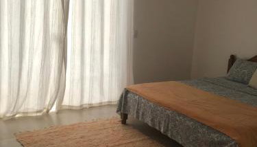 Casa espaçosa cpm linda vista pro verde - Foto 5