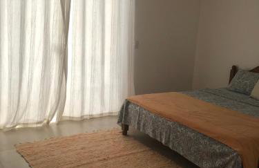 Casa espaçosa cpm linda vista pro verde - Foto 5