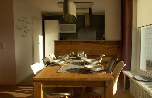 Lina's Ferienwohnungen - zwei moderne FeWos mit Sauna im Haus und fantastischem Ausblick - Foto 36