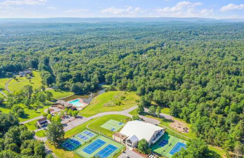 Dog-Friendly A-Frame with Hot Tub and Firepit - Foto 25