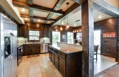 Chalets Resort Luxury Lakefront Villa Amazing View 2 Pools Free Amenities Dock - Foto 3