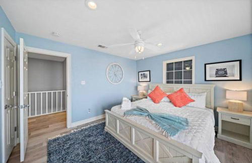 Huge beach house with great views, steps from sand - Foto 24