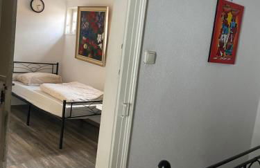 Gästehaus Linden -Zweibettzimmer - Photo 2