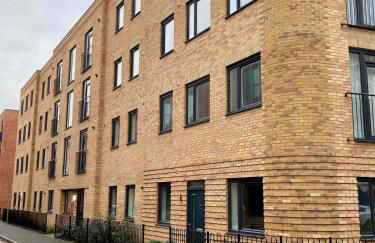 2 Bedroom Luxury Apartment! City Center with Free Parking! - Foto 34