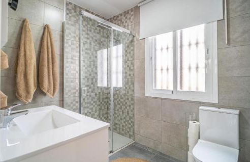 Nice Home In Vélez-Málaga With Wifi - Photo 8