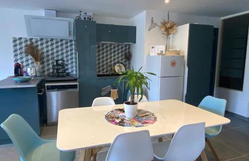 REZ de jardin moderne 4 chambres 8 personnes jardinet - Foto 30