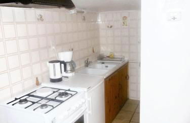 Maison pittoresque à Mostuéjouls avec vue sur la montagne - Photo 5