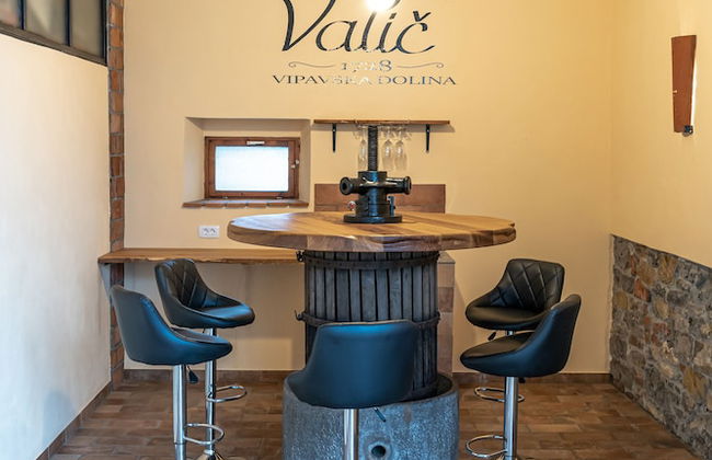 Tourist Farm Valic - Apartment and Winery - Photo 16