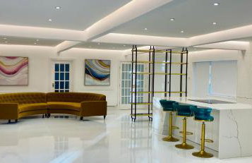 Luxury Grand Windsor Mansion Private 5 Acres & Helipad - Photo 2