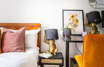 Boutique Brick Lane 2-Bed, Colourful City Vibes - Foto 30