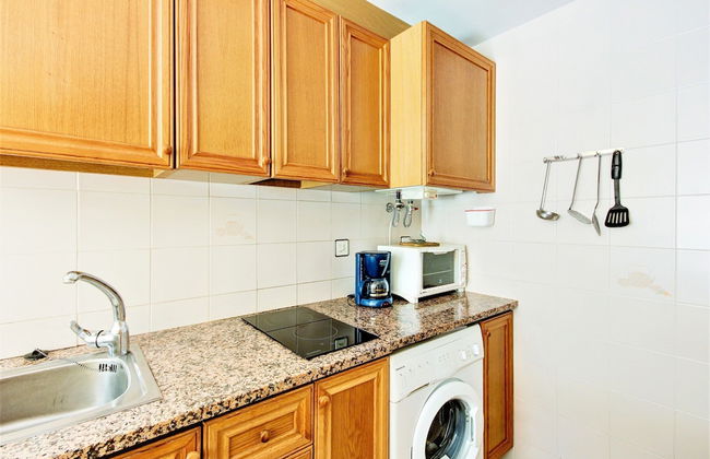 Romantic Apartment With View - Photo 9