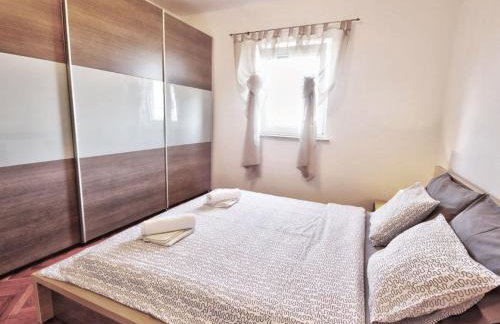 Apartment Gesamte Wohnung mit Terrasse und Meerblick by Interhome - Photo 16