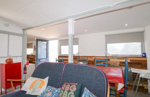 Harbour Road Quirky Beach Railway Carriages - Foto 6