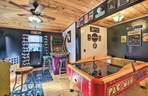 Strawberry Plains Cabin Private Pond and Game Room! - Foto 12