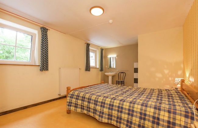 Glorious Holiday Home in Wéris with Hot Tub - Foto 18