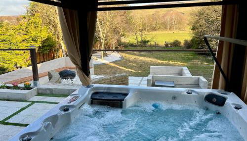 5 Bedroom Detached Family Home - Foto 4, Garden, Garden view