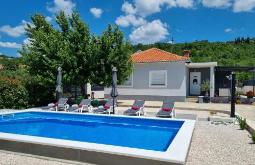 Holiday home "Olive tree", with pool - Best Host 2025 - Foto 2