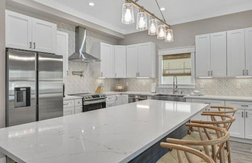 Beach Haven - Brand New Home - Private Pool- Just 300 Feet From The Beach! - Foto 2