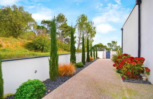 Gorgeous Home In Saint-Nazaire - Foto 8