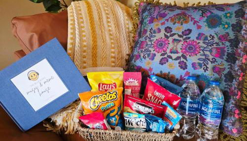 Blue Boho Music and Meme House Four Bedroom Home with Arcade near Westport Plaza - Foto 2