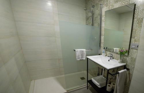 Apartamentos Santa Clara - Photo 3