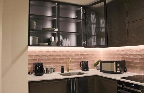 Luxury 2 Bed 2 Bath City Apartment - Foto 16