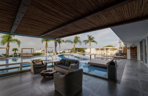 White Luxury Villa - Foto 66