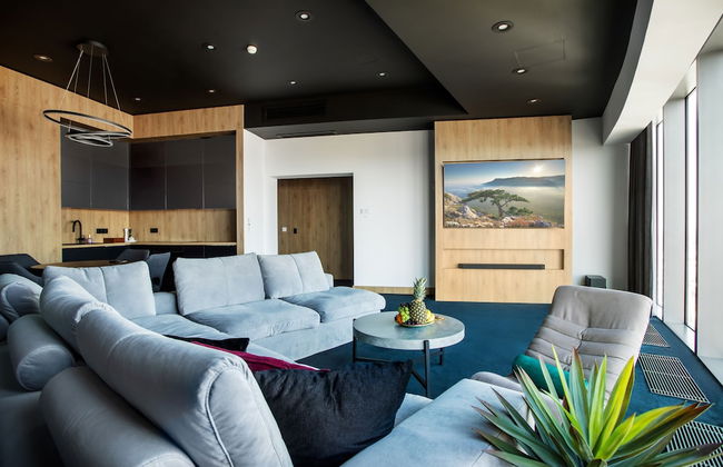 Sky Tower Apartments - Photo 16