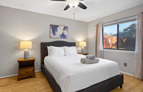 Best of Desoto - 5BR 3BA w Pool Patio BBQ Games - Foto 29