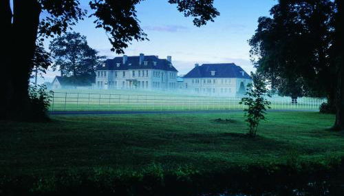 Brockencote Hall - Photo 3