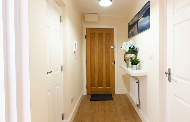 Velvet 1-bedroom Apartment With Balcony, Hoddesdon - Foto 40