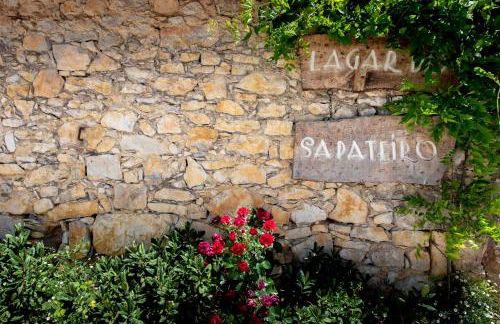 Lagar do Sapateiro - Photo 1