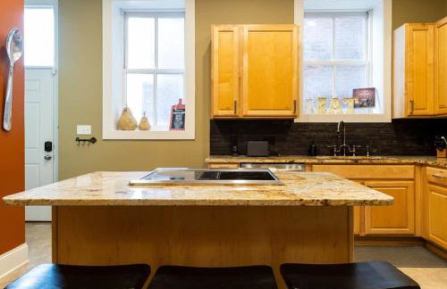 The Lady Emma Lafayette Park with Bowling ABODEbucks - Foto 14