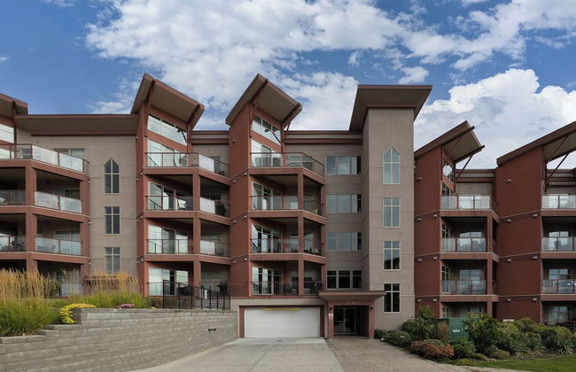 Corner Unit w Large Deck & Amazing View - Photo 47