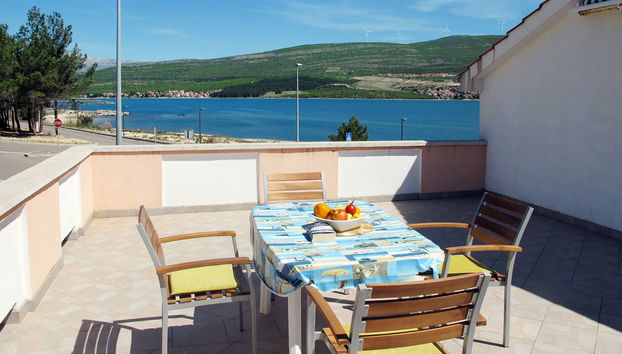 Nika - Foto 3, Inside other