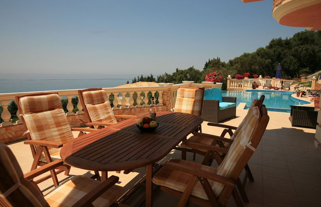 VIP Villa Paradise - Photo 15