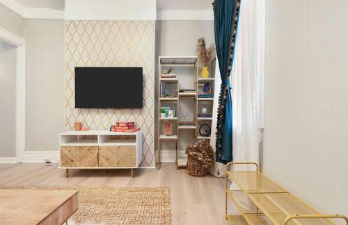 HostWise Stays - The Geneva - Easy Walk to Childrens - Foto 18