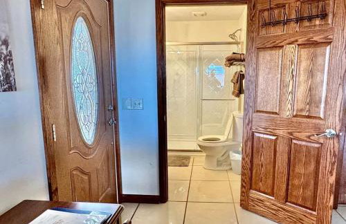 Secluded Riverfront Cabin with Bluff Views, Gated Privacy & Scenic Trail Access in Tahlequah, Oklahoma - Foto 46