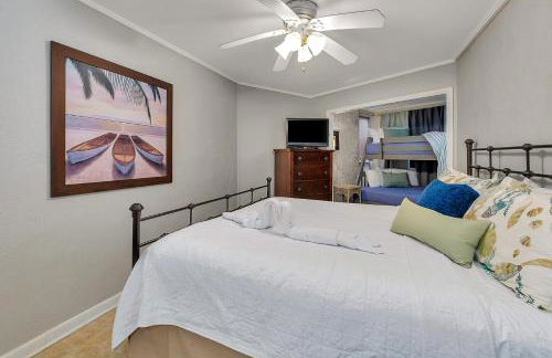 Steps to East Beach & Pet Friendly w/ 2 King Beds - Foto 33