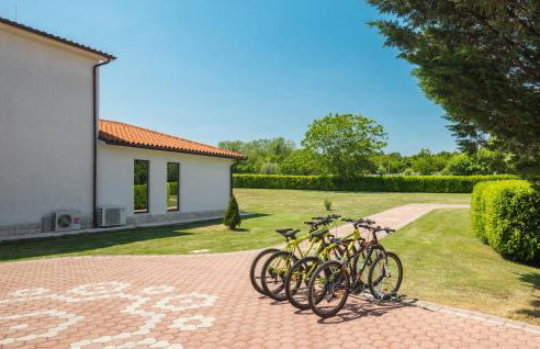 Gorgeous Home In Sumber With Sauna - Foto 37