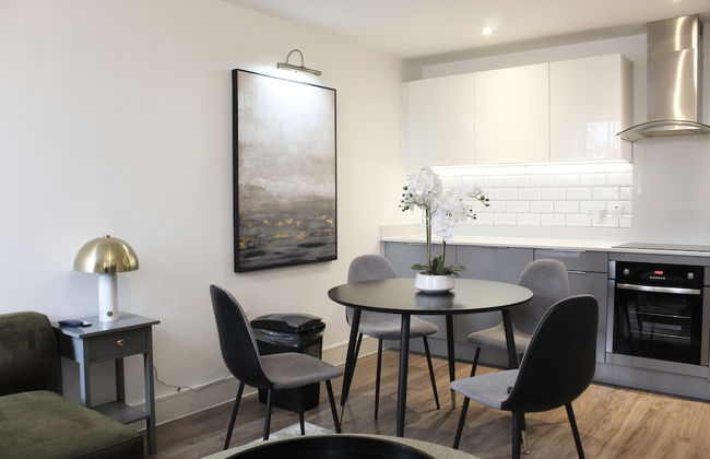 Luxurious 2 Bedroom Apartment With Free Parking - Foto 9