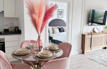 Central Derby Urban 2 Bedroom Flat - An Oasis of Elegance! Free Parking and Wifi suitable for families and professionals - Foto 21