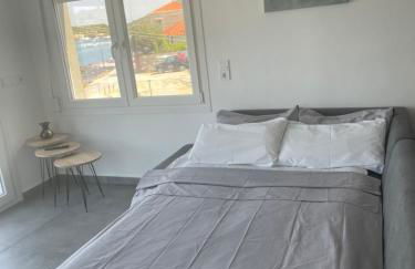 Seafront Apartment - Photo 14