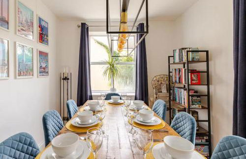 The Old Bank Beautiful Cotswold House with Huge Garden - Photo 8