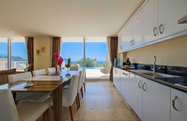Villa Lumiere 2 Luxurious 4 bed Villa in Kiziltas Kalkan With sea Views - Foto 9